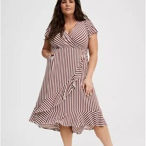 6x Striped Wrap Midi Dress in Burgundy and White